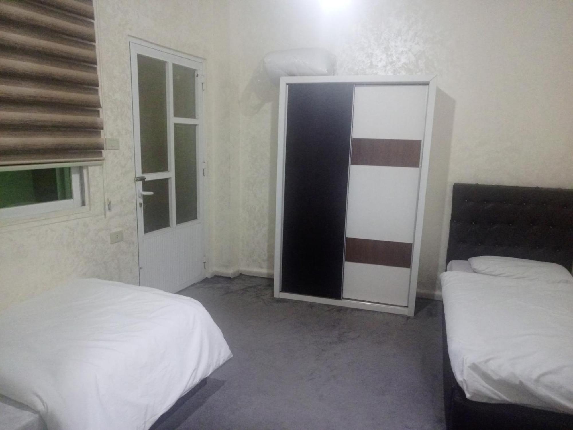 Jarajreh Apartments/ Hotel Κεράκ Δωμάτιο φωτογραφία
