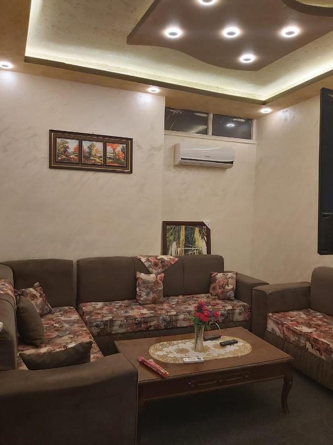 Jarajreh Apartments/ Hotel Κεράκ Εξωτερικό φωτογραφία